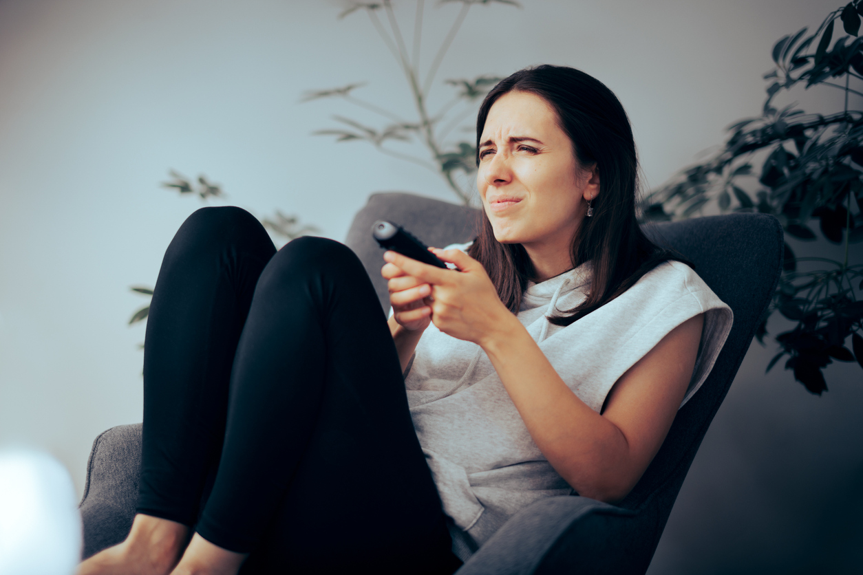 Astigmatism vs Nearsightedness: What is the Difference – Can You Have Both?, A person squinting their eyes